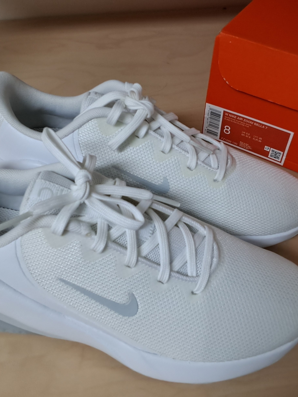 White And Platinum Nike Air Zoom Bella 7 Training Shoes